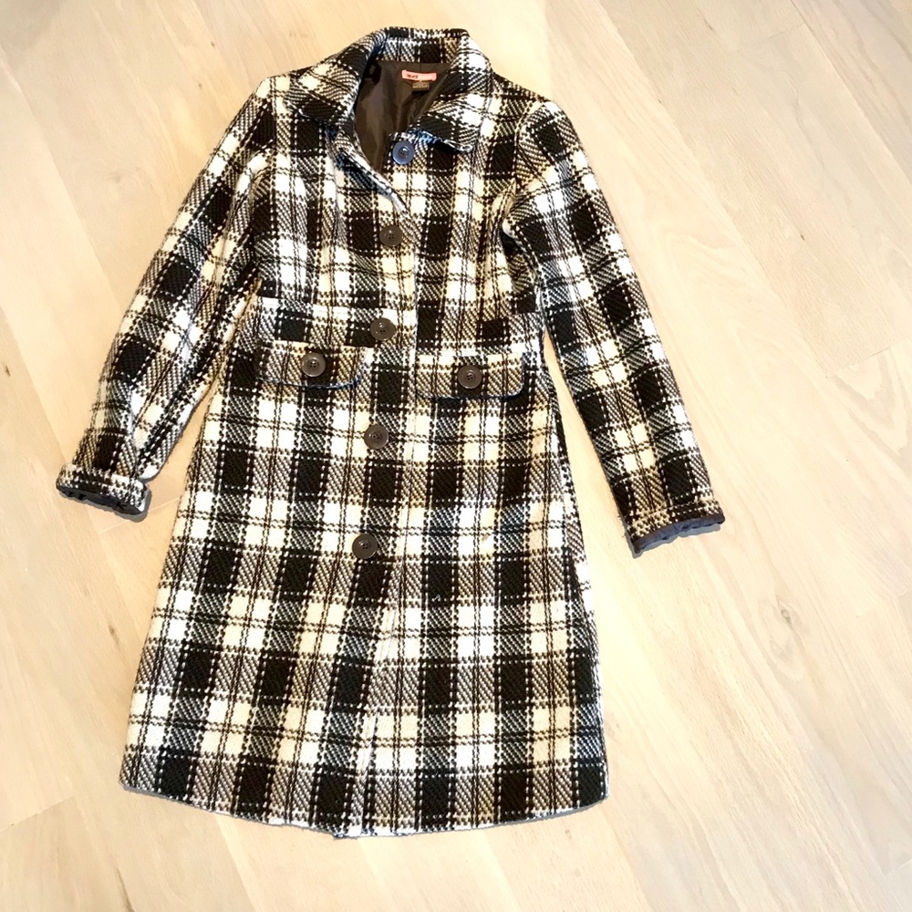 Max Rave like new long Medium button down jacket - Picture 3 of 6